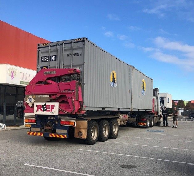The Use of 40ft Side Loading Trucks in the Removals Industry