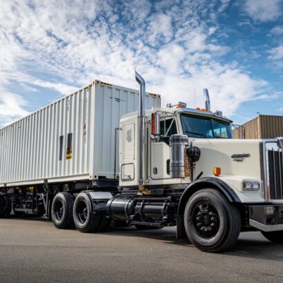 The Use of 40ft Side Loading Trucks in the Removals Industry